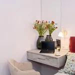 公寓 Urban Bloom Oasis - Mini Zen Maison Akovítika