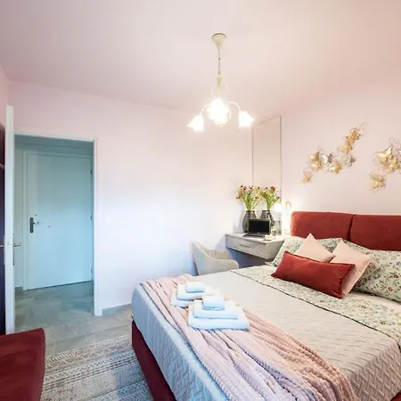 Urban Bloom Oasis - Mini Zen Maison Apartment